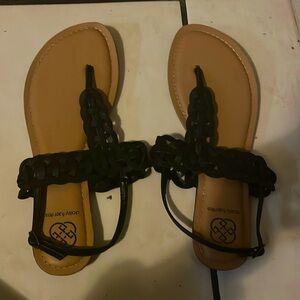 Black Daisy Fuentes Sandals